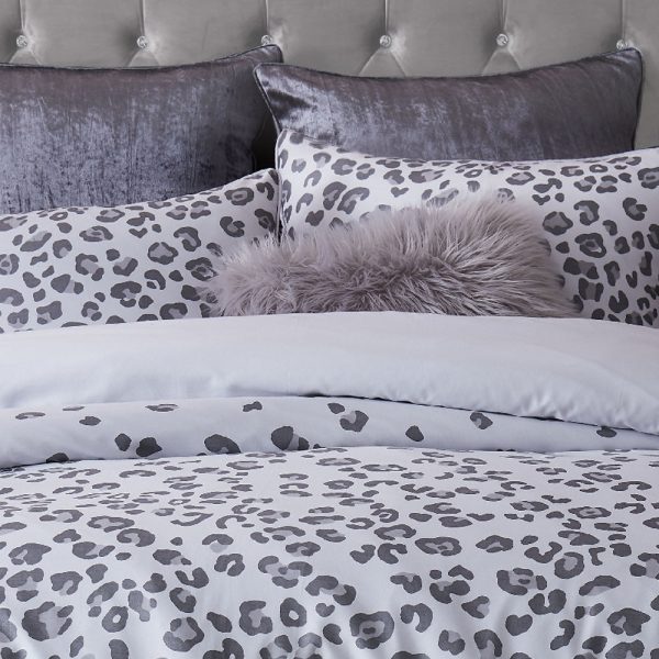 Pearl Leopard Comforter Set - Image 5