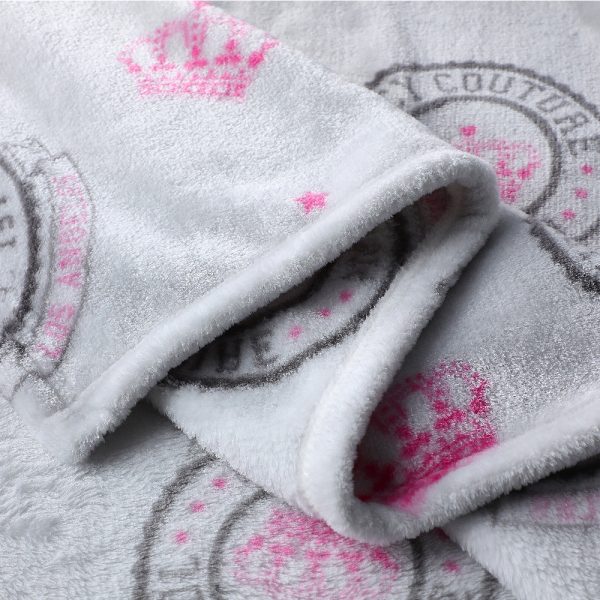 Plush Throw Blanket - Image 5